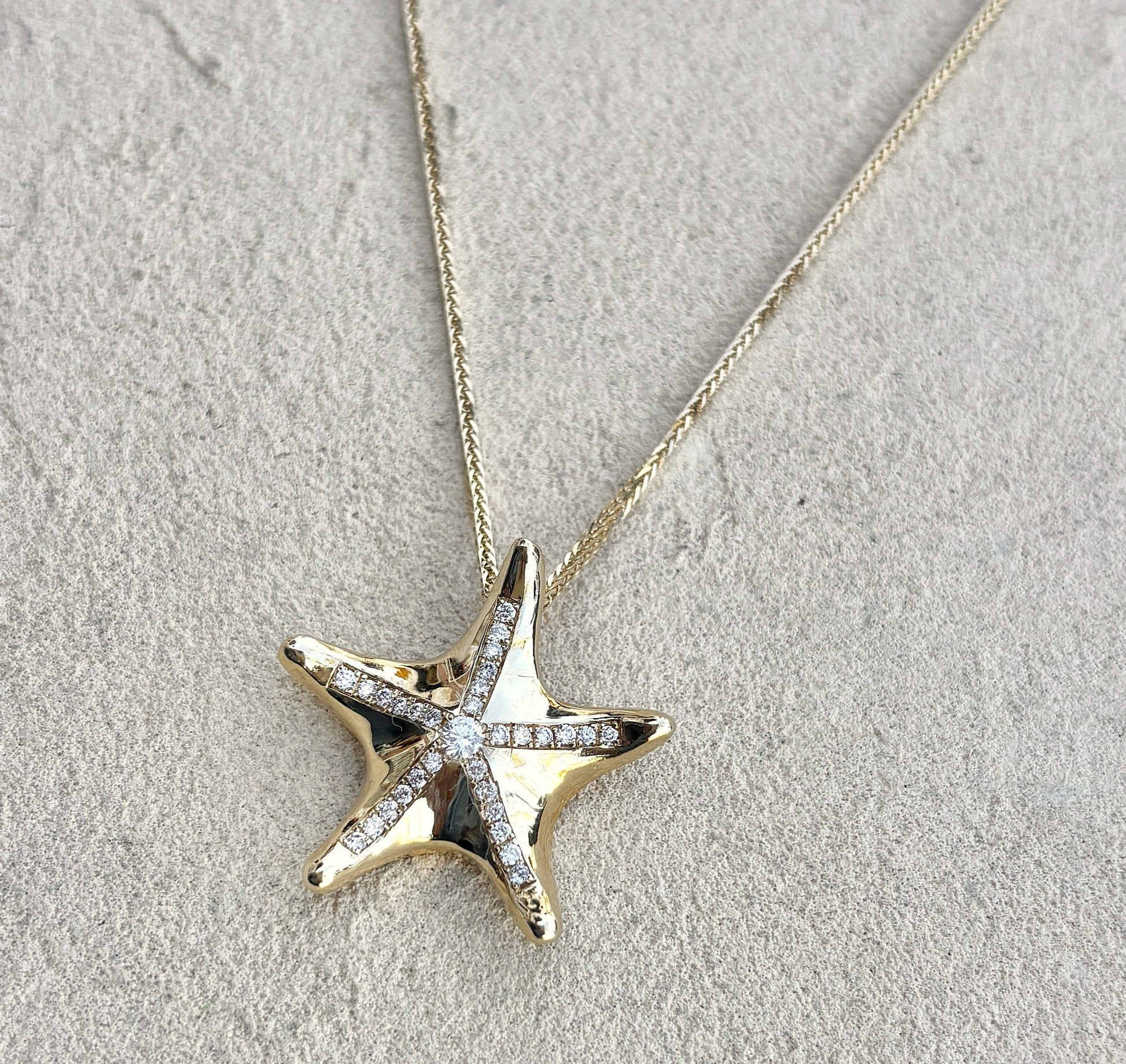 14K Gold Sea Star Necklaces Michiko Inventory 14K Yellow Gold - Mirror Polished on 18" chain
