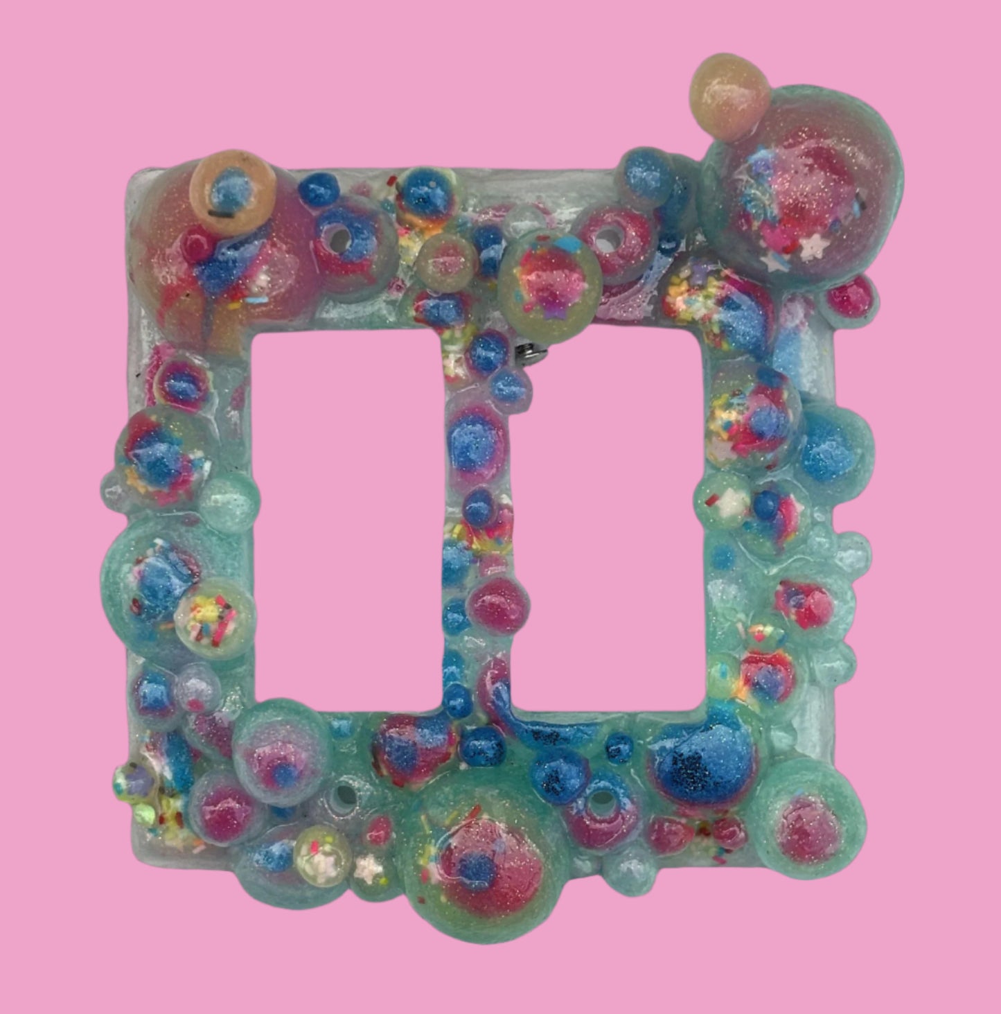 HAND CASTED RESIN DOUBLE BUBBLE SWITCH PLATE Andrea Forbush Consignment 3. sprinkles - blue/hot pink