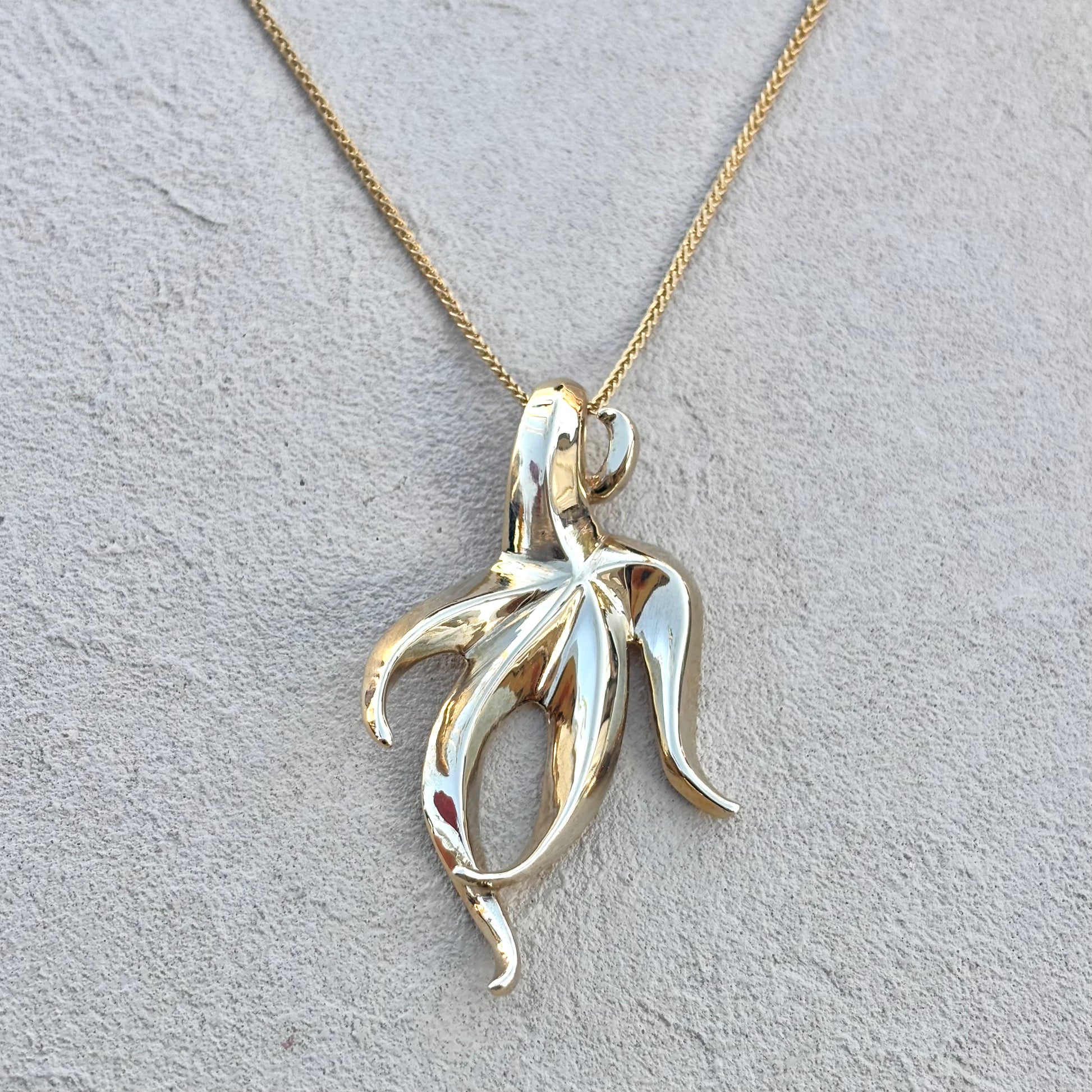 14K Gold Moving Sea Star Pendant Michiko Inventory