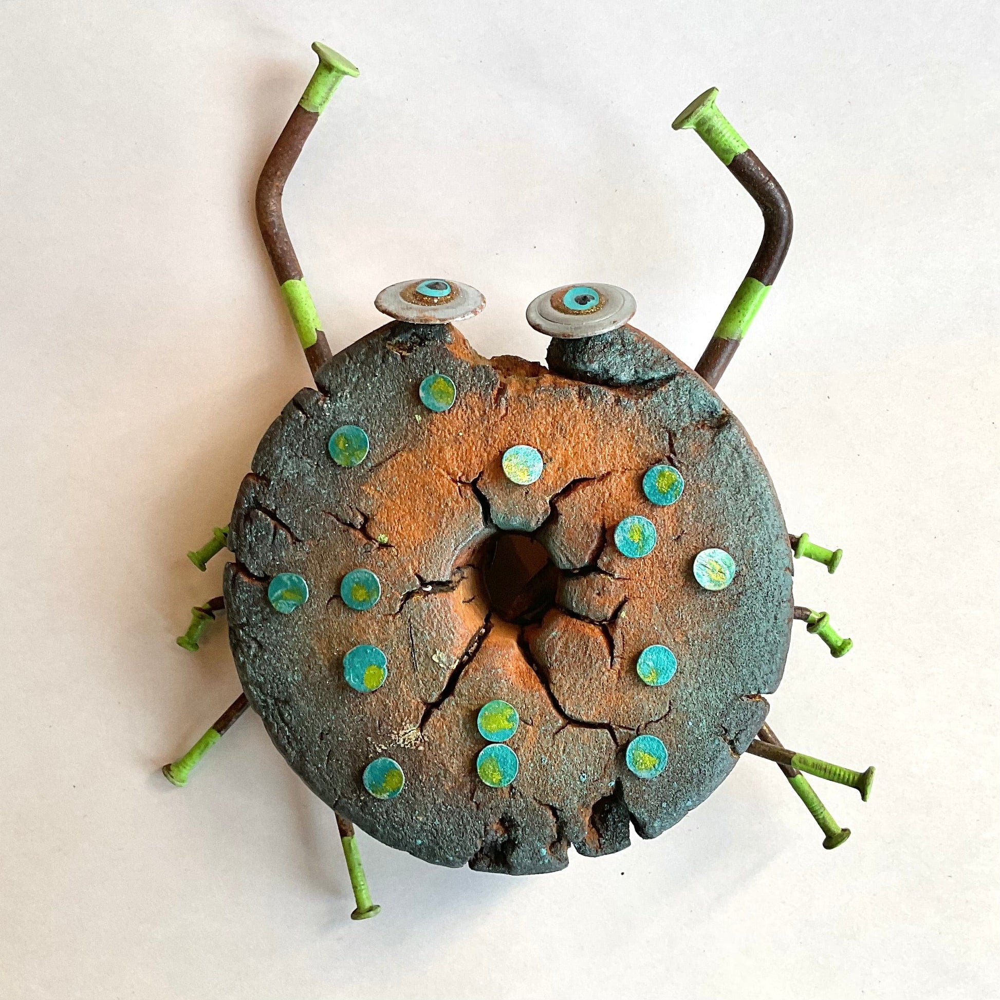 Buoy "Crabs" Folk Wall Art Rodrigo Inventory Green-Rusty with shimmering spots