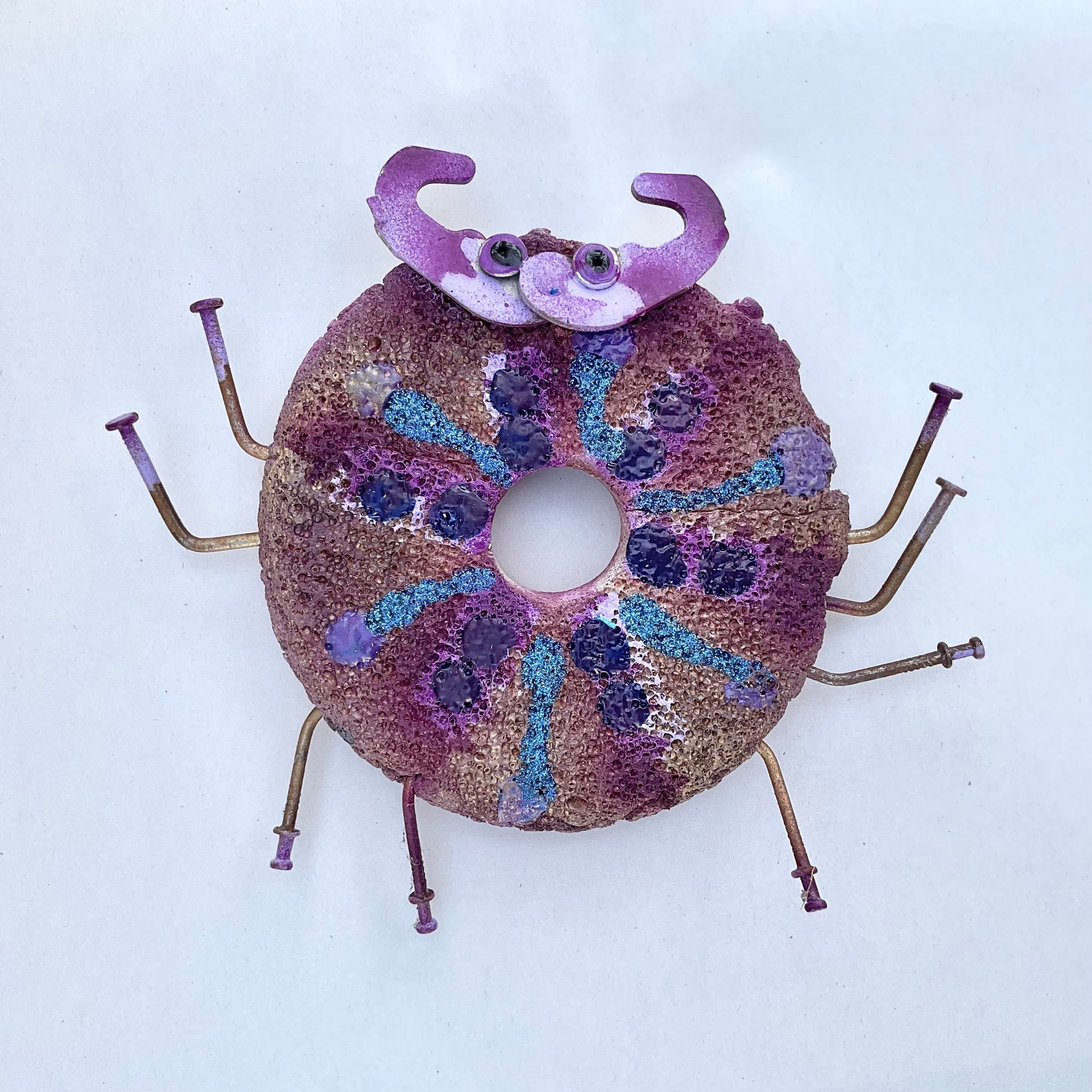 Buoy "Crabs" Folk Wall Art Rodrigo Inventory Purple with blue stripes
