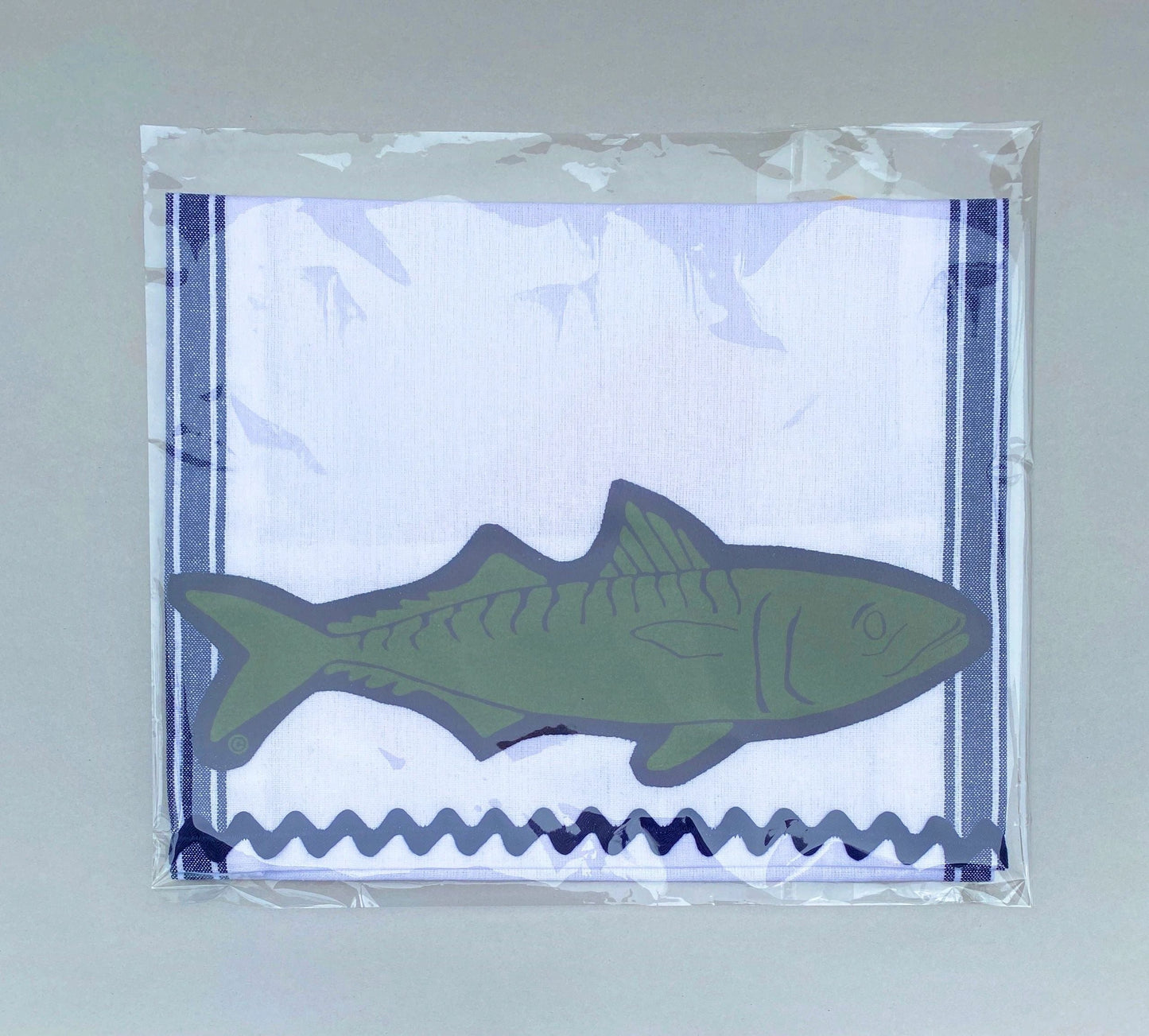 "Fish Towel" Afishinados Mackeral