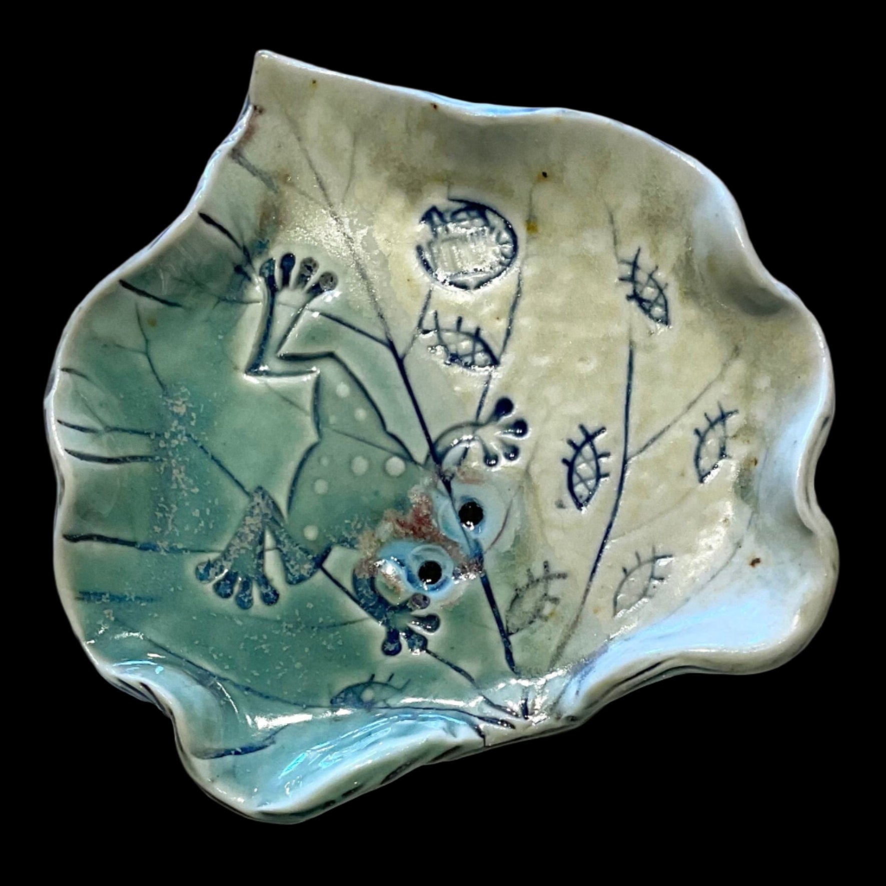 Porcelain Leaf Dish with Frogs Juls Inventory SMALL : Rounded
