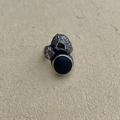 Sea Glass Barnacle Ring Amy Jahn Consignment Black Sea Glass : Size 5.5