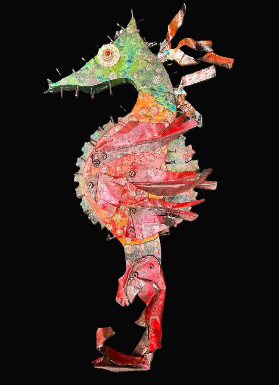 Seahorse Collection by Rodrigo - Eco/Folk Art Rodrigo Consignment Red/Green Seahorse : 17" x 9" x 3"