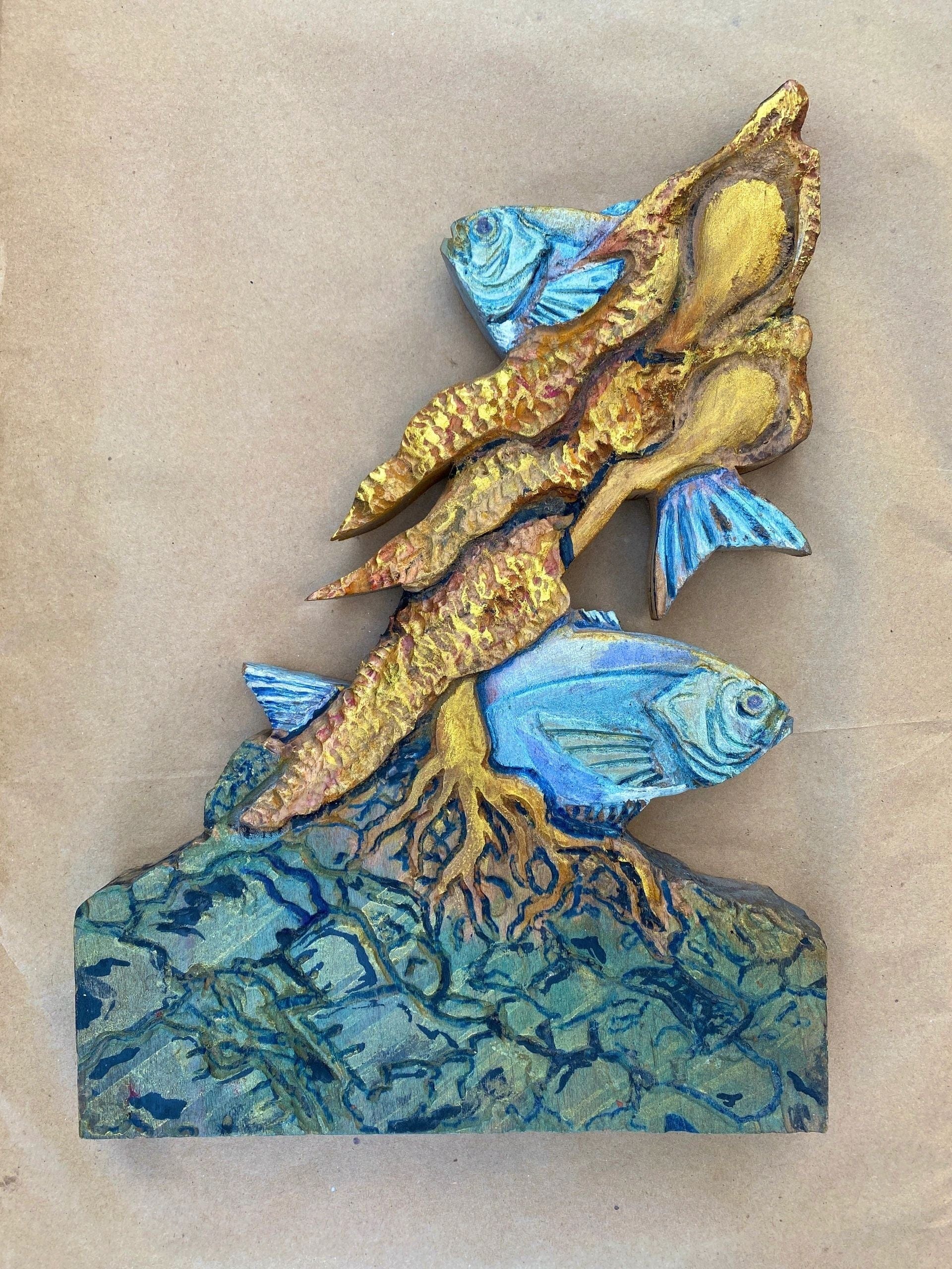 Sublime Standing Fish Vertical Standing Fish Wooden Sculpture – Afishinados